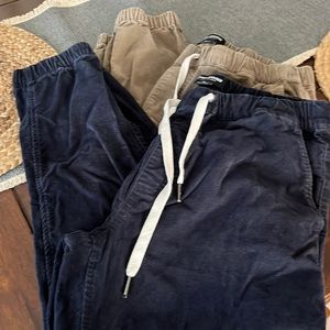 Cotton on men’s jogger’s. Size 34 and 36.